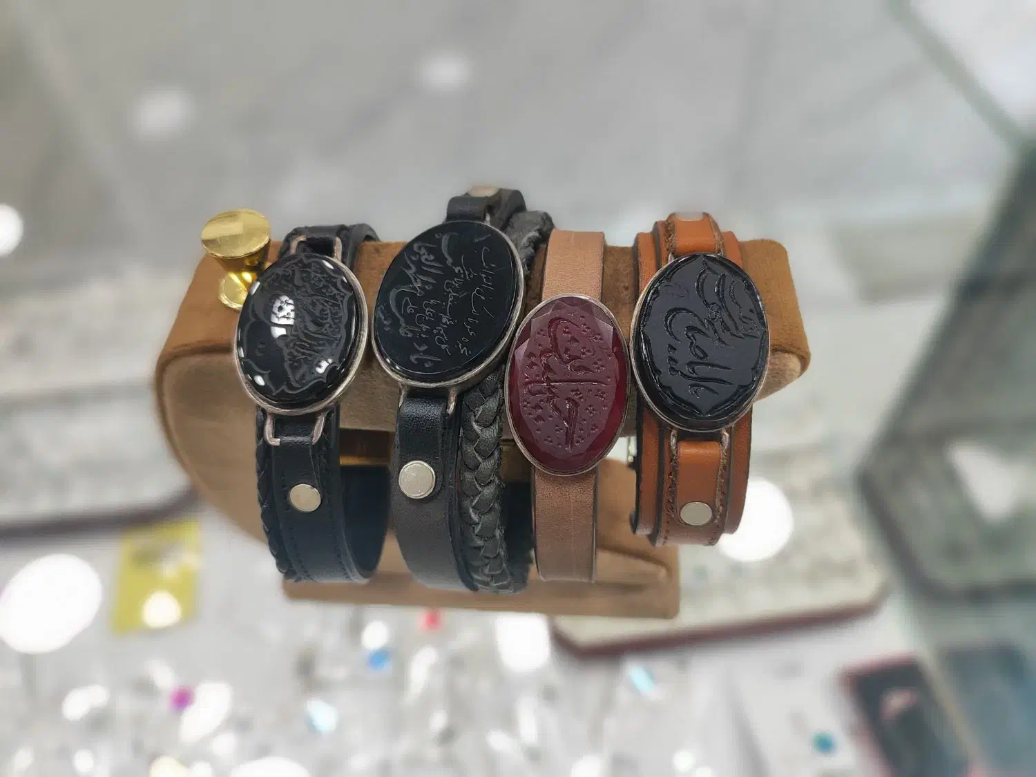 دستبنده امامان چرمه اصل قاب نقره حکاکی شده دستساز|زیورآلات و اکسسوری|محمدیه-قزوین, |دیوار