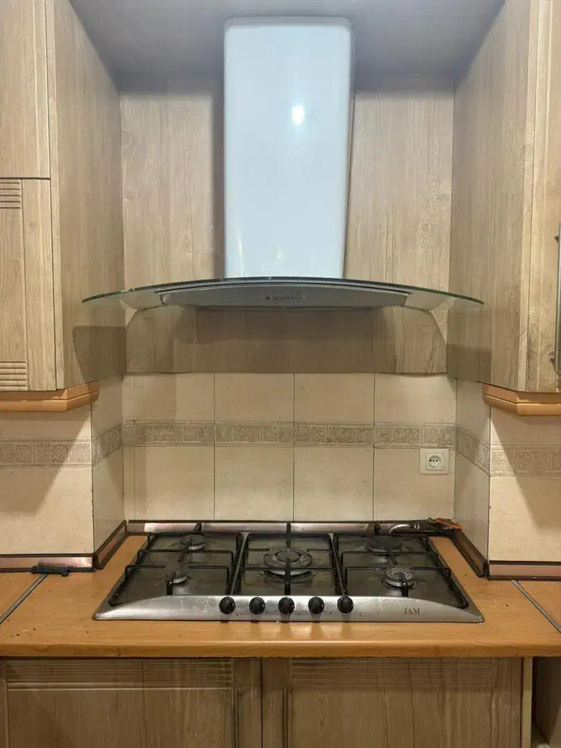 کابینت دست دوم با هود وگاز وسینک|مصالح و تجهیزات ساختمان|تهران, سردارجنگل|دیوار