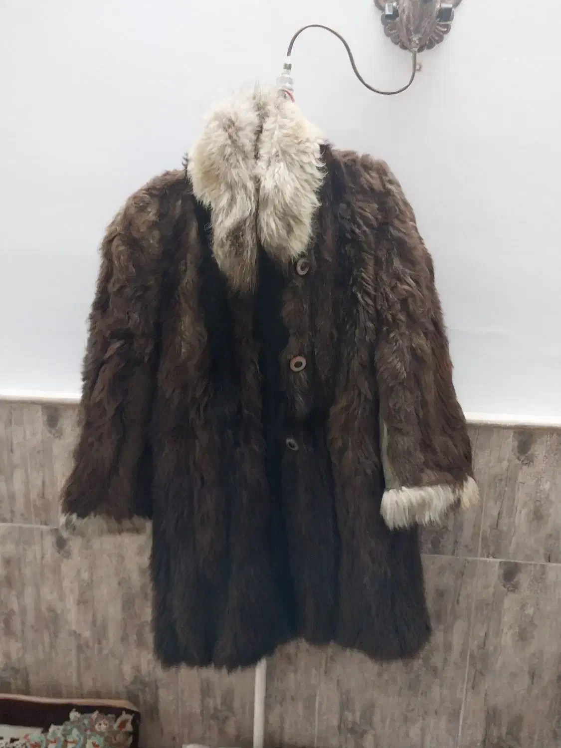 لباس زمستان|لباس|ری, شهرک نظامی|دیوار