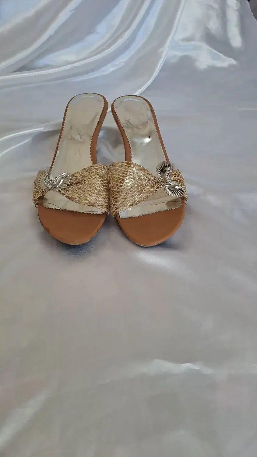 صندل|کیف، کفش، کمربند|رودسر, |دیوار