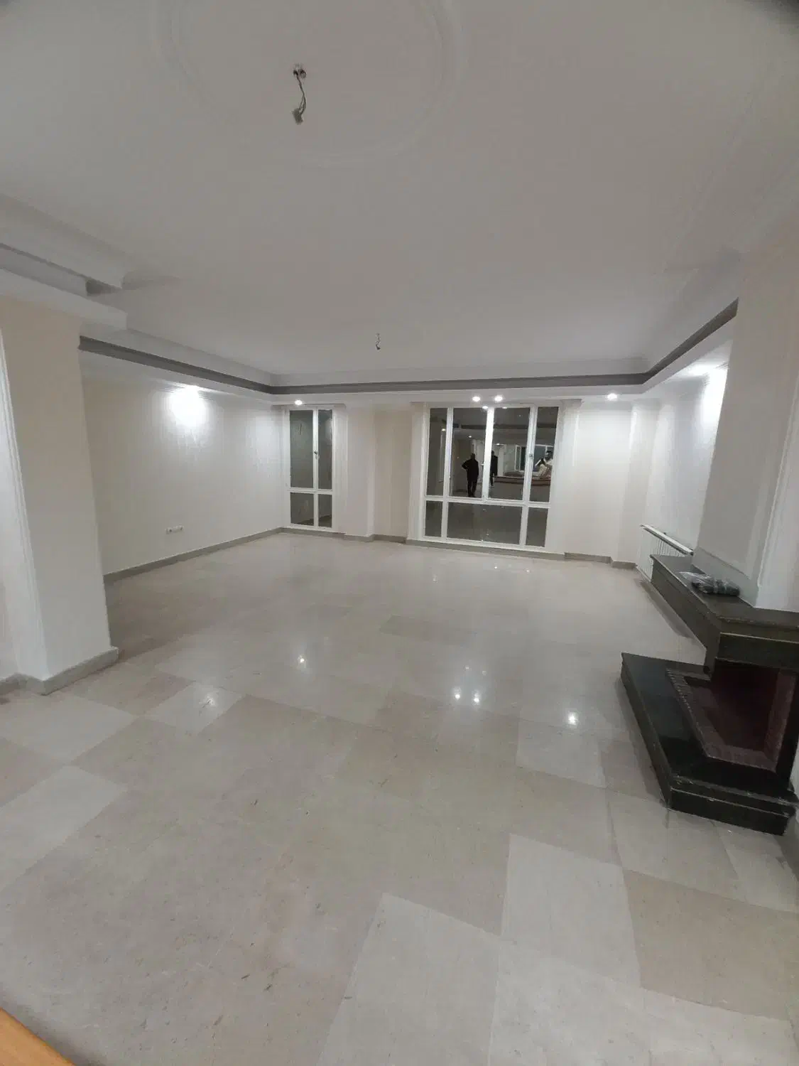 اجاره ۵۵۰ متر مستغلات اداری یکجا/فردوس شرق