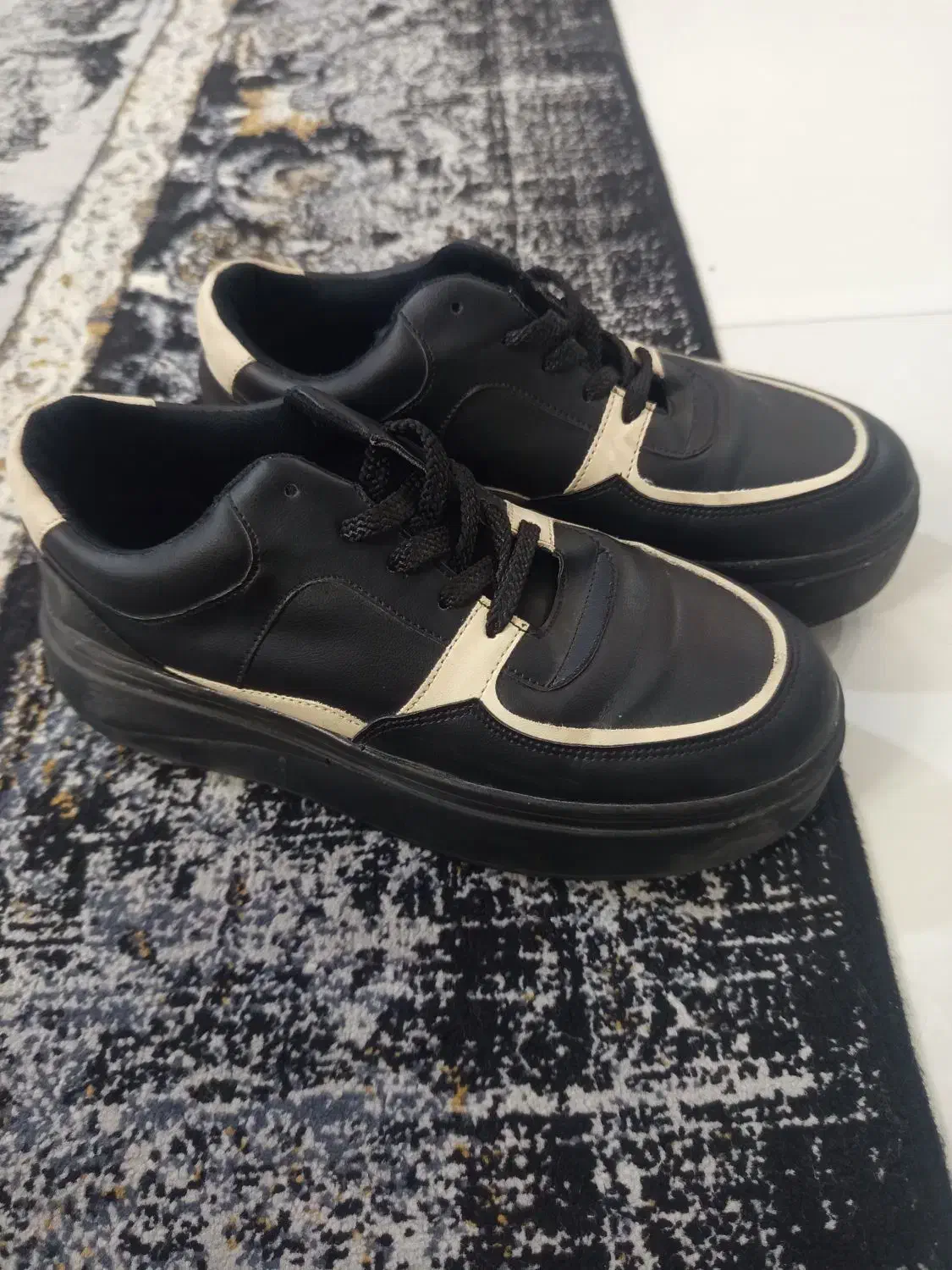 کفش نو|کیف، کفش، کمربند|مشهد, رده|دیوار