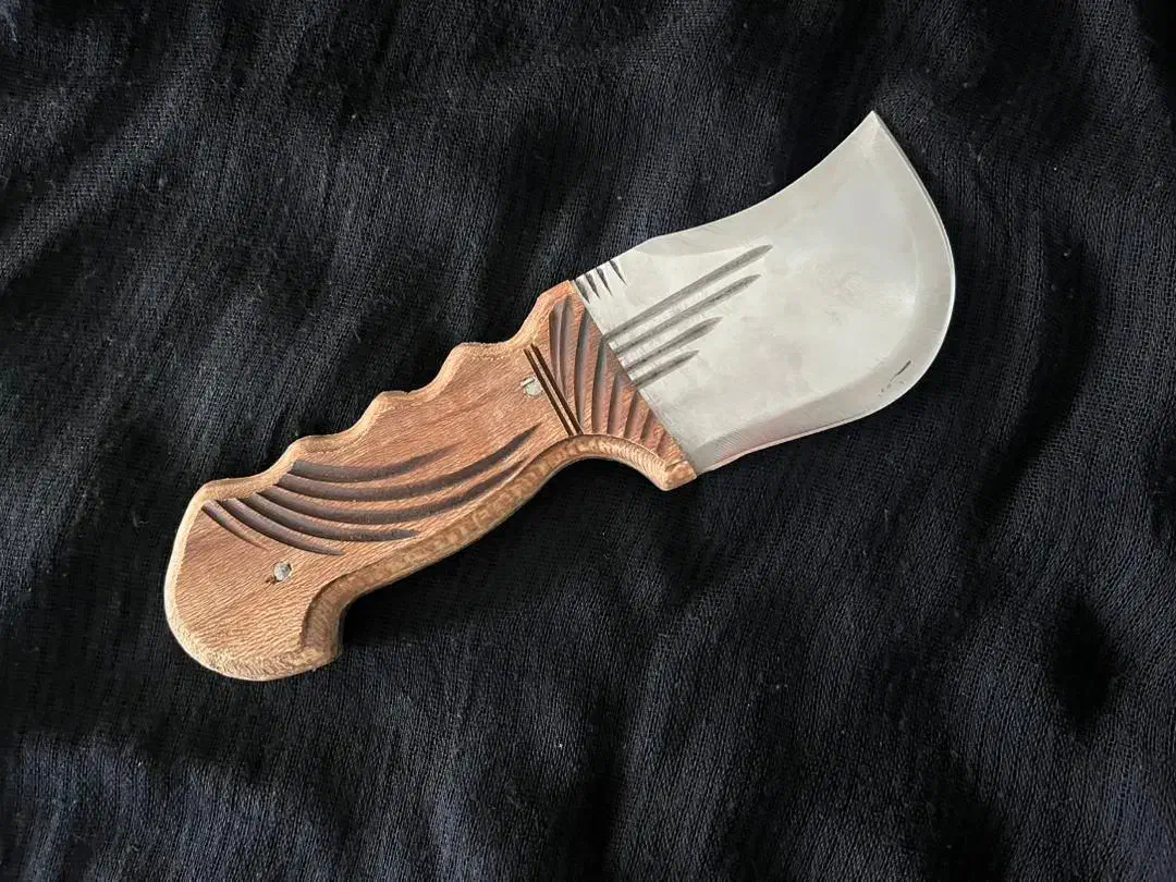 چاقو کلکسیونی|کلکسیون اشیاء عتیقه|اصفهان, ارغوانیه|دیوار