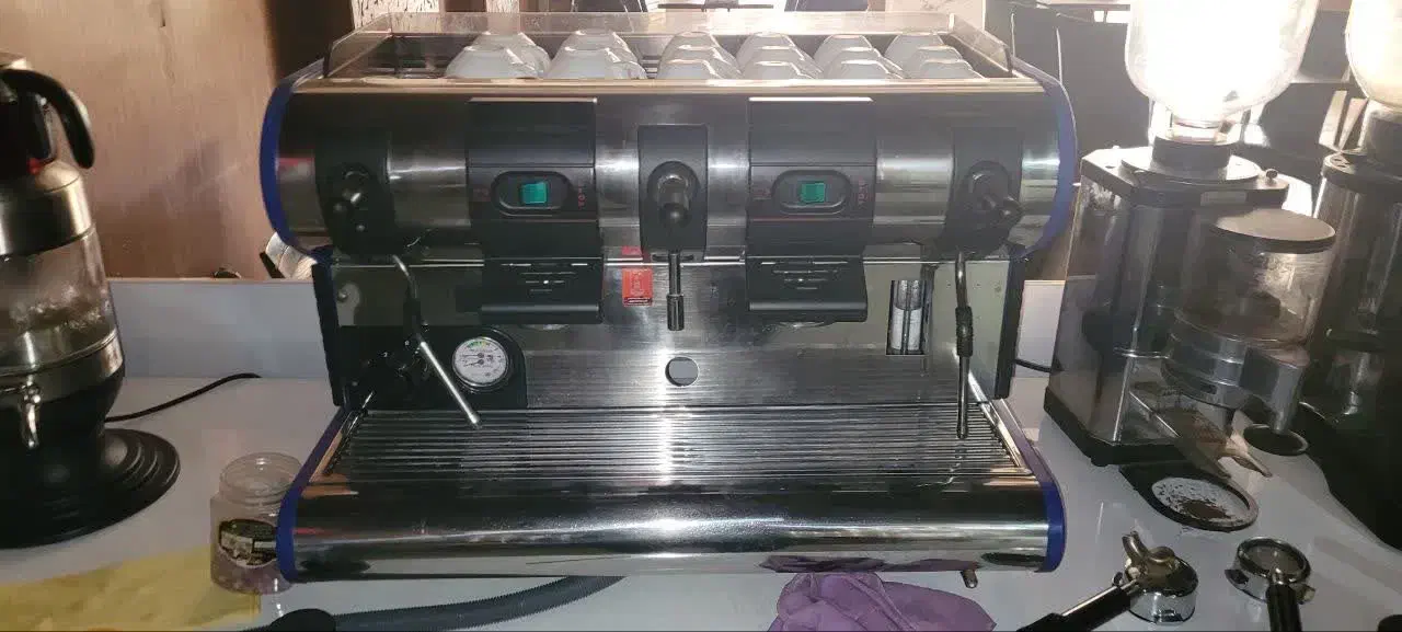 دستگاه اسپرسو صنعتی دو گروپ ایتالیایی|کافی‌شاپ و رستوران|زیباشهر, |دیوار