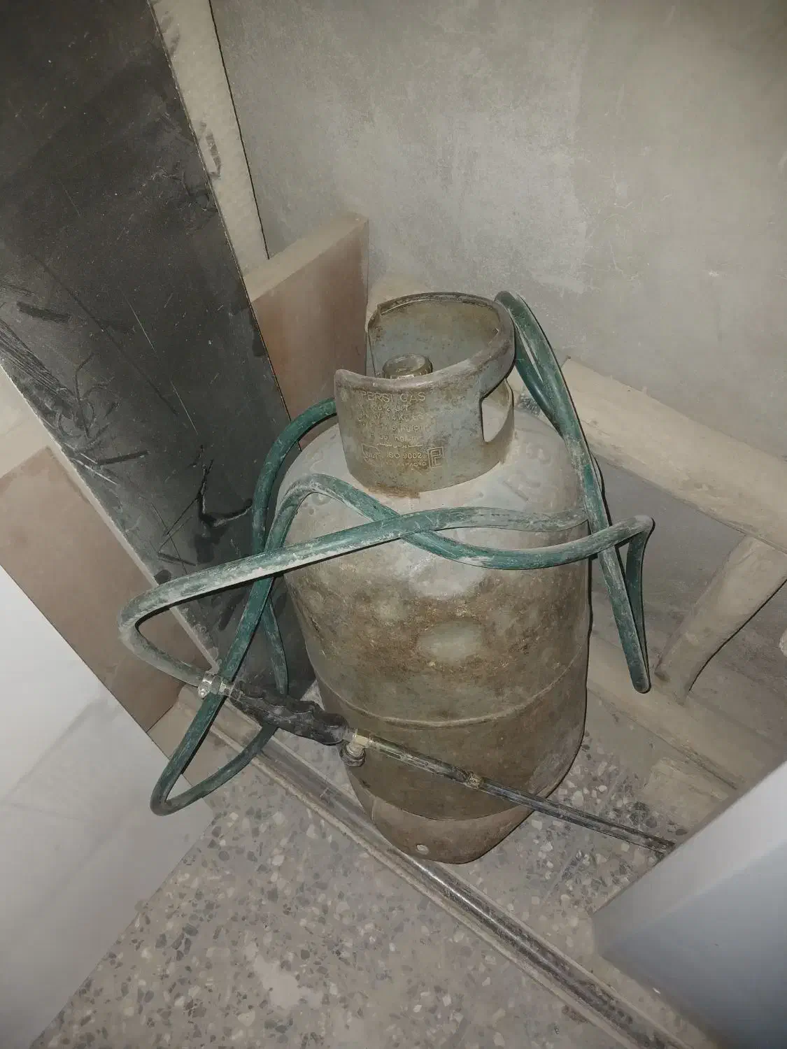 ۳ بشکه نفت و ۷ کپسول گاز به فروش میرسد|اجاق گاز و لوازم برقی پخت‌وپز|زاهدان, |دیوار