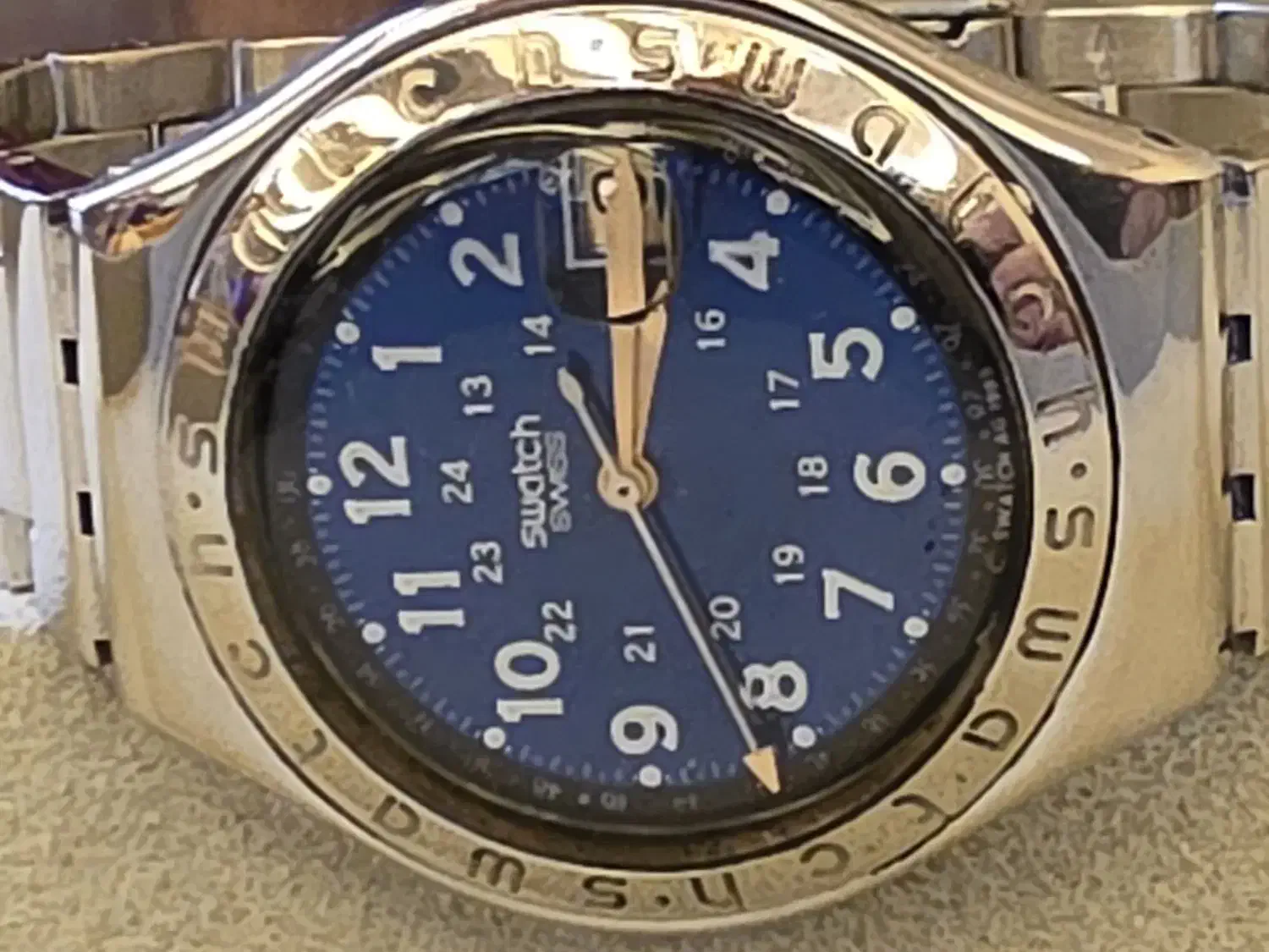 ساعت سواچ کوارتز ایرونی صفحه کاربنی|ساعت|تهران, الهیه|دیوار