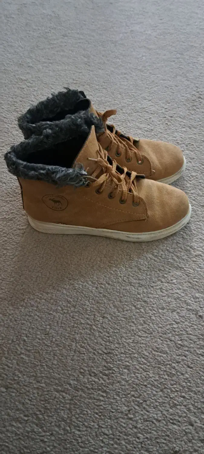 نیم بوت زمستونه وپاییزه درحد نو سایز ۴۰|کیف، کفش، کمربند|ایلام, |دیوار