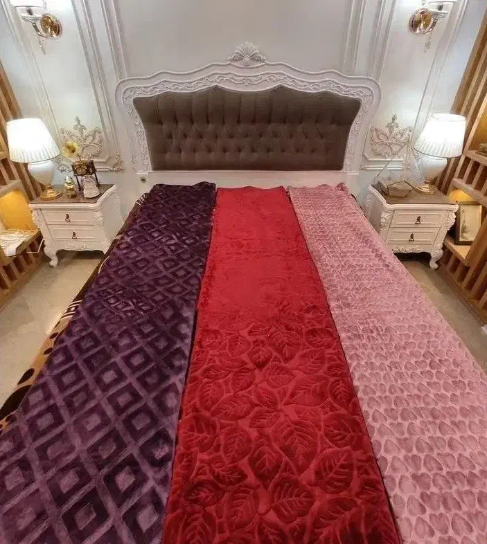 پتو|رختخواب، بالش، پتو|شاهین‌شهر, شهرک گلدیس|دیوار