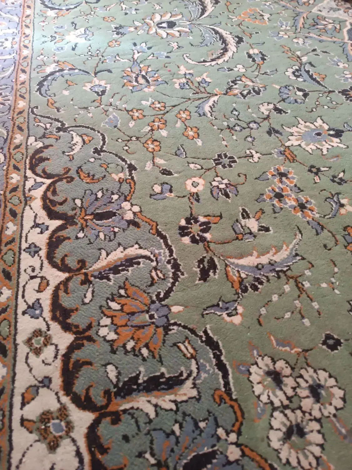 سه تخته فرش کارکرده|فرش|میمه, |دیوار