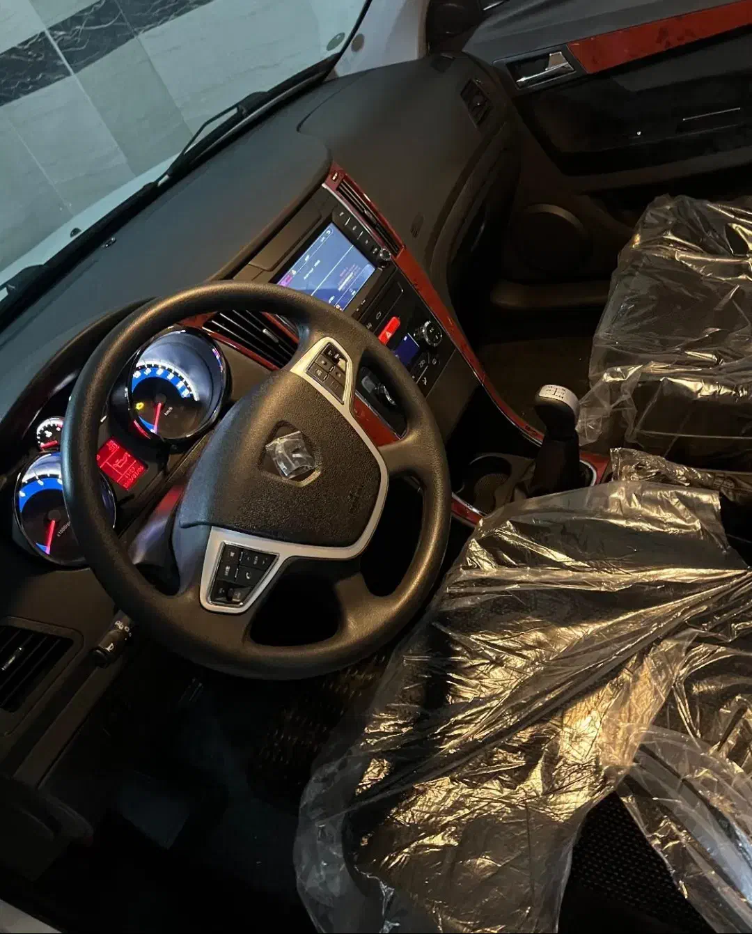 دنا پلاس ۱۴۰۴ خشک ۵ دنده|خودرو سواری و وانت|خوی, |دیوار