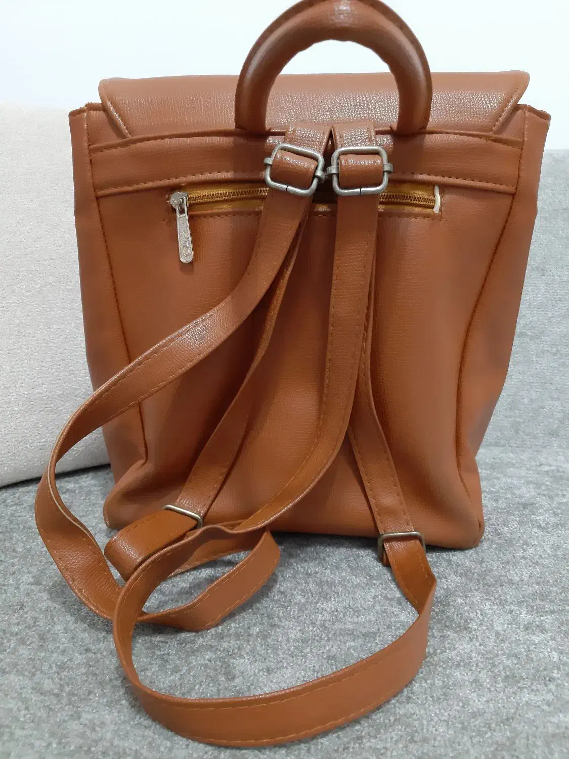 کیف|کیف، کفش، کمربند|آستانه اشرفیه, |دیوار