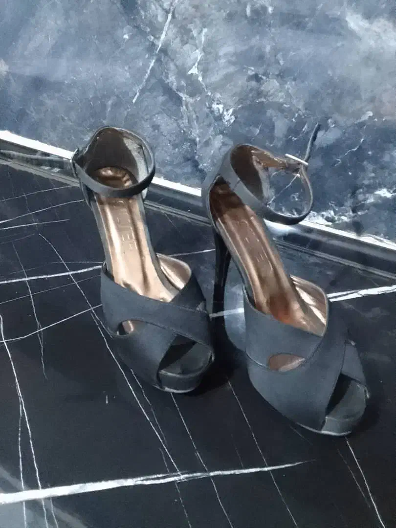 مجلسی|لباس|مشهد, وکیل‌آباد|دیوار