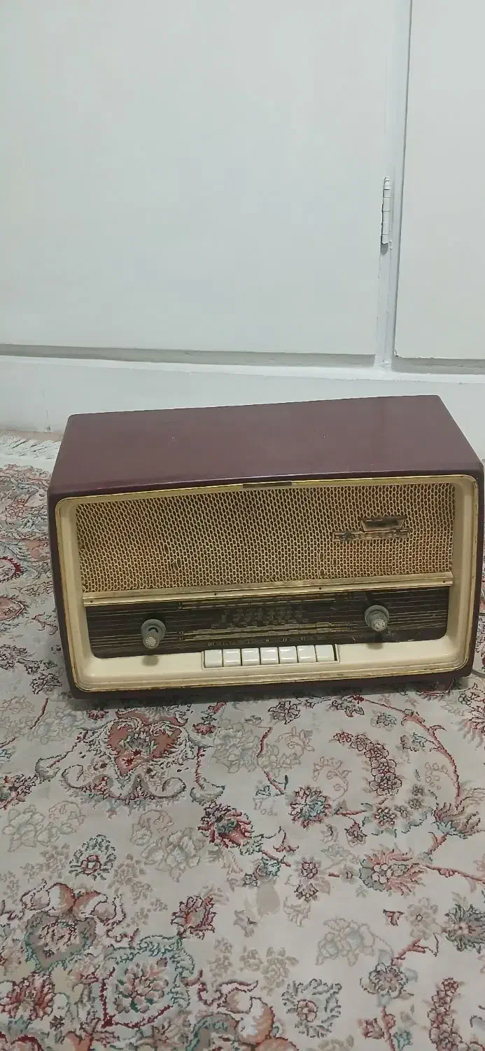 رادیو قدیمی|کلکسیون اشیاء عتیقه|شهریار, شهریار|دیوار