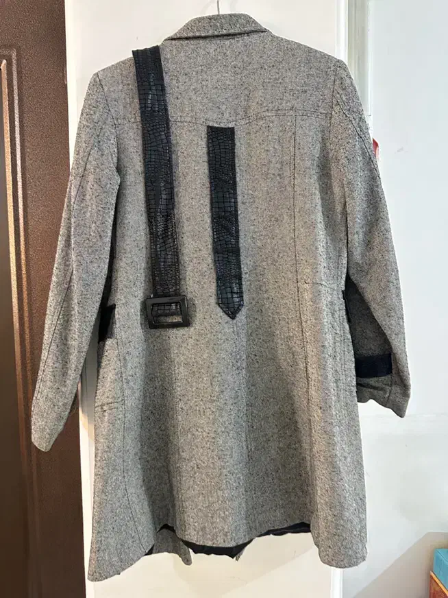 بارانی|لباس|تبریز, |دیوار