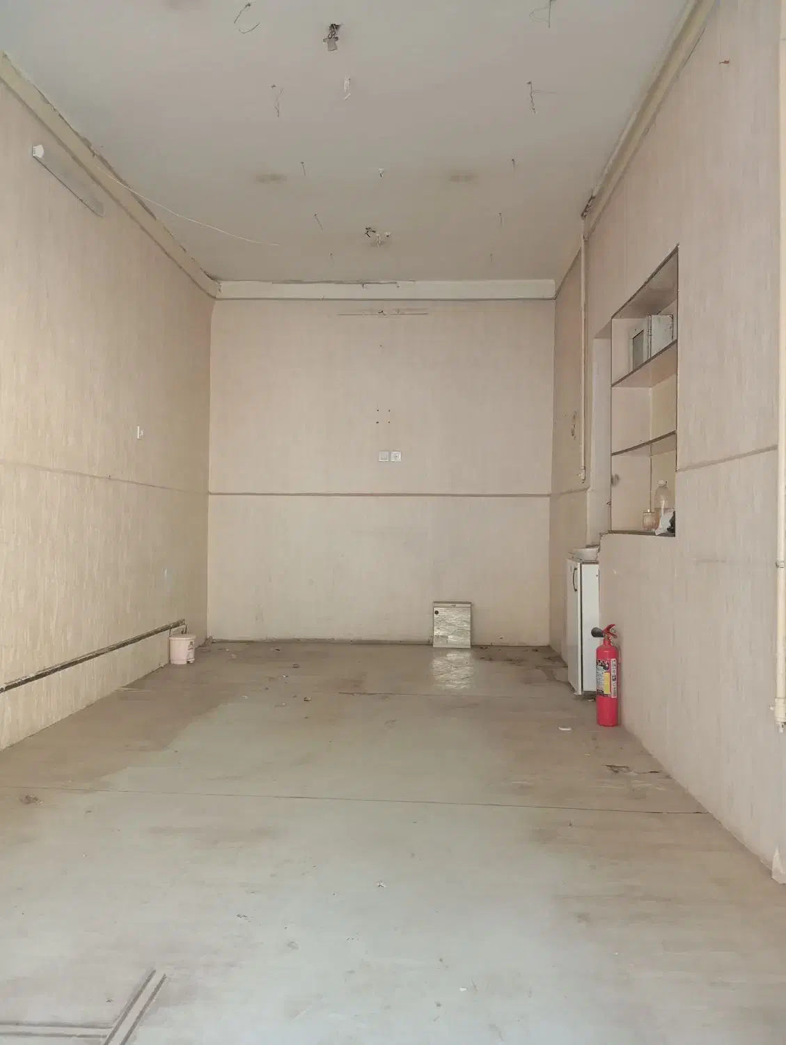 مغازه تجاری دائم، ۲۵ متر، ۱۵ متر از راسته امام رضا|اجارهٔ مغازه و غرفه|مشهد, کوشش|دیوار