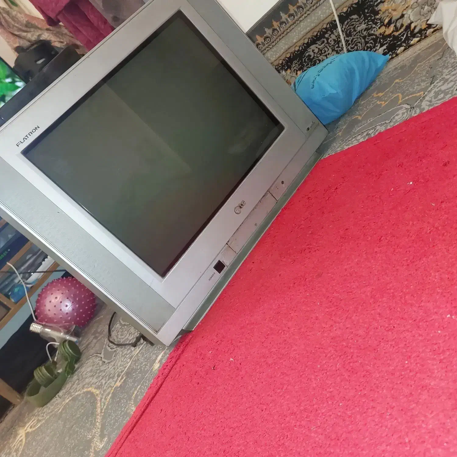 الجی سالم قیمت دومیلیون سالمه رنگی|تلویزیون و پروژکتور|کرمان, |دیوار