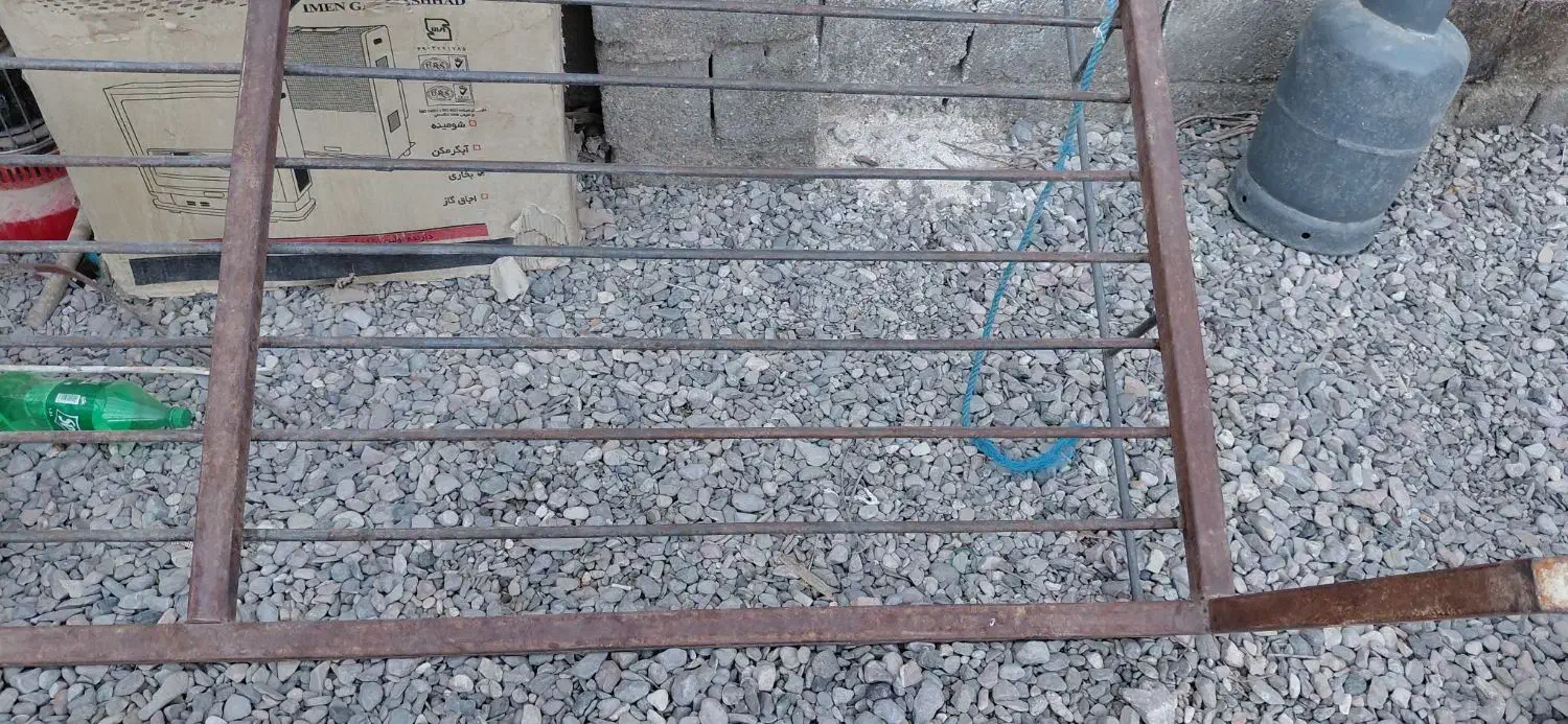 میز اهنی|مصالح و تجهیزات ساختمان|زابل, |دیوار