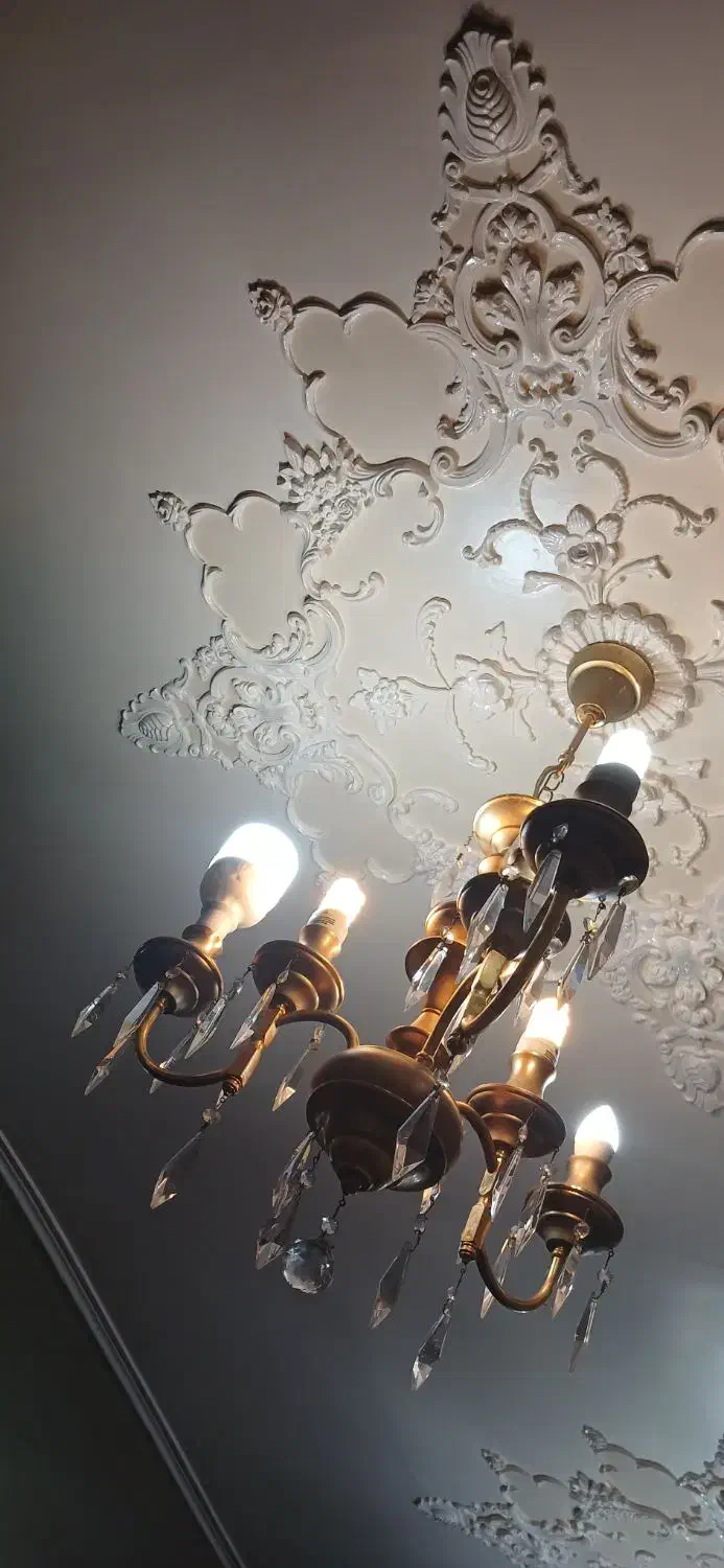 سلام دو عدد لوستر برنز سه شاخه سالم طلایی|لوستر و چراغ آویز|تبریز, |دیوار