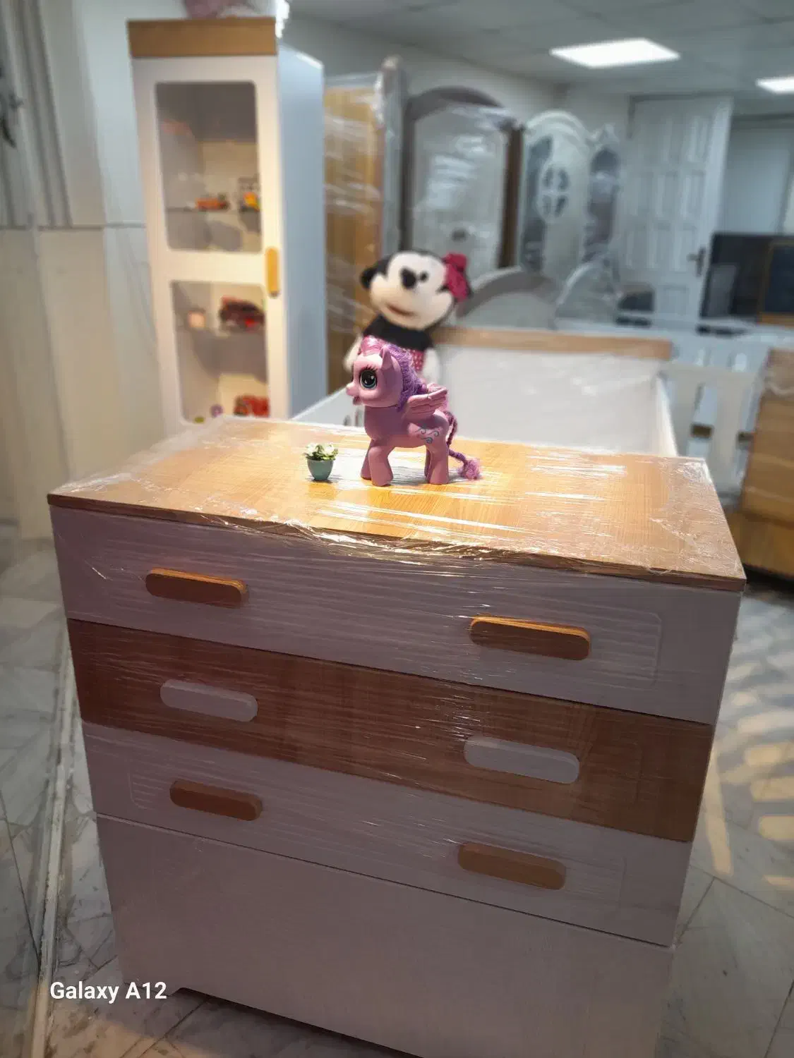 تخت وسرویس نوزادنوجوان|تخت و سرویس خواب|اراک, |دیوار