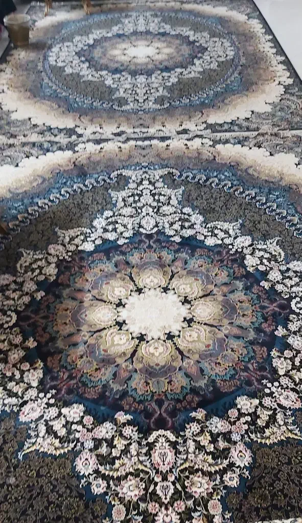 فرش ۱۲متری ۷۰۰شانه|فرش|اصفهان, کوی امیریه|دیوار