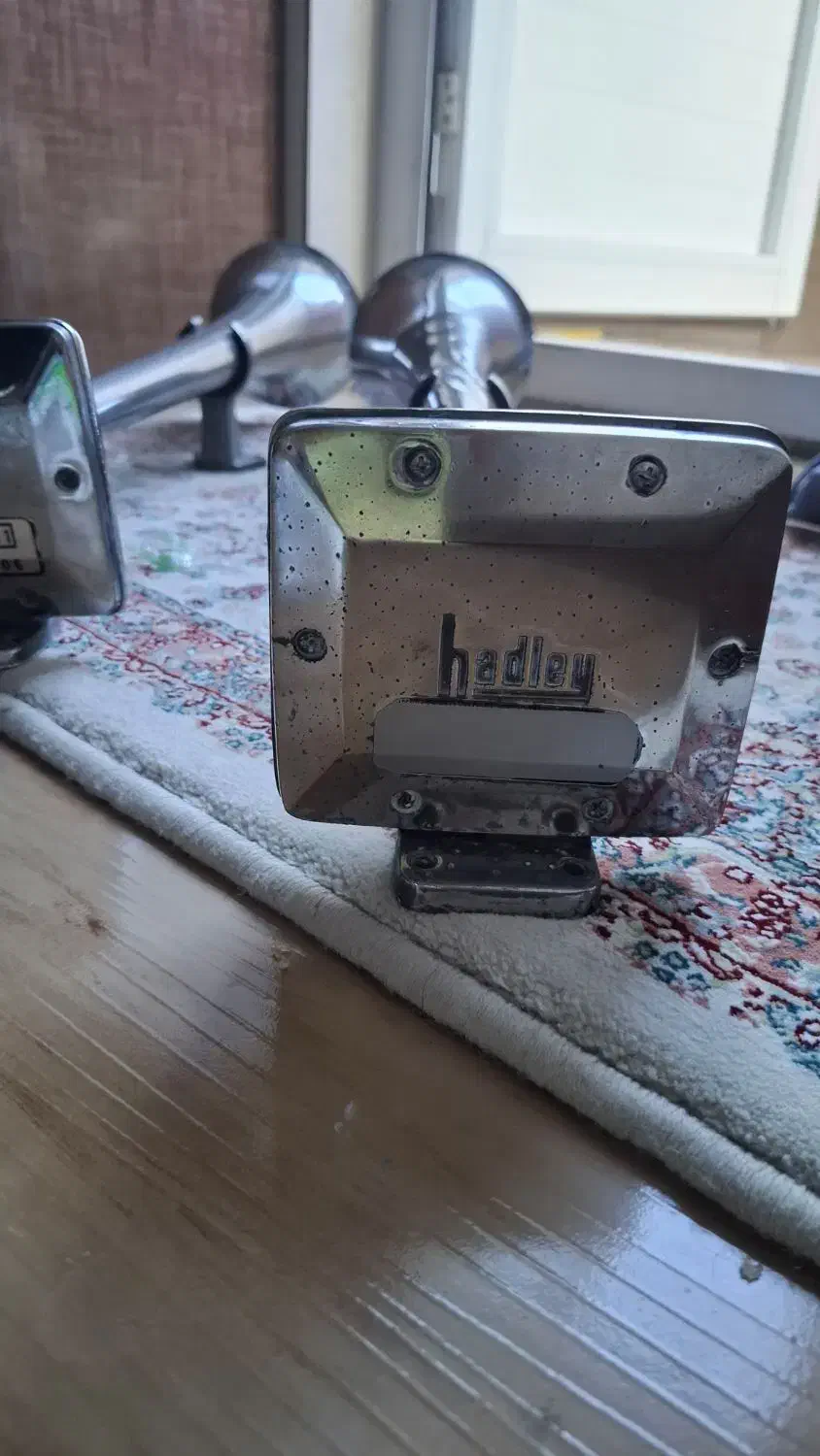 یک جفت بوق اصلی افی hadley|قطعات یدکی و لوازم جانبی|اردبیل, |دیوار