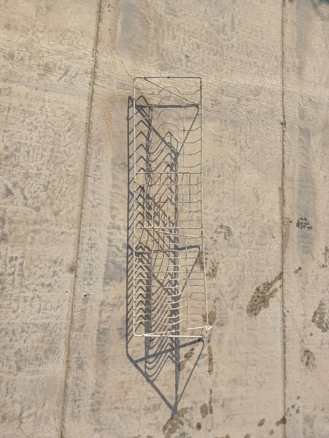 آبچکان و بوفه|آب‌چکان و نظم‌دهنده ظروف|اصفهان, فرهنگیان|دیوار
