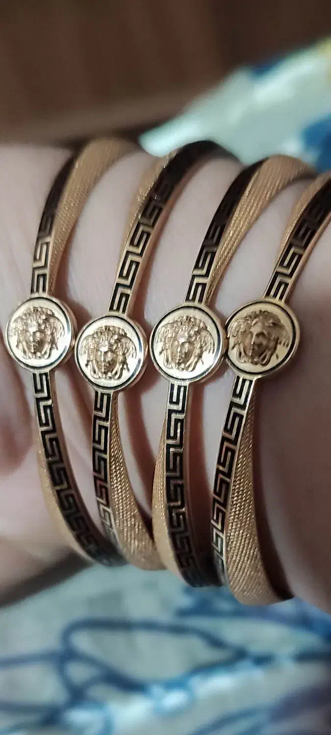 فروش النگو انگشتر و مدال ست ورساچه|جواهرات|اهر, |دیوار