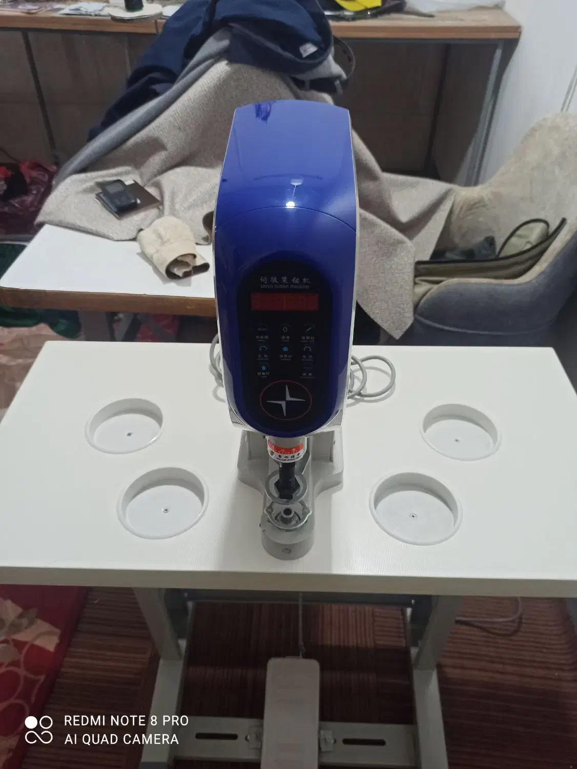 چرخ خیاطی|چرخ خیاطی و ریسندگی|رباط‌کریم, آدران|دیوار