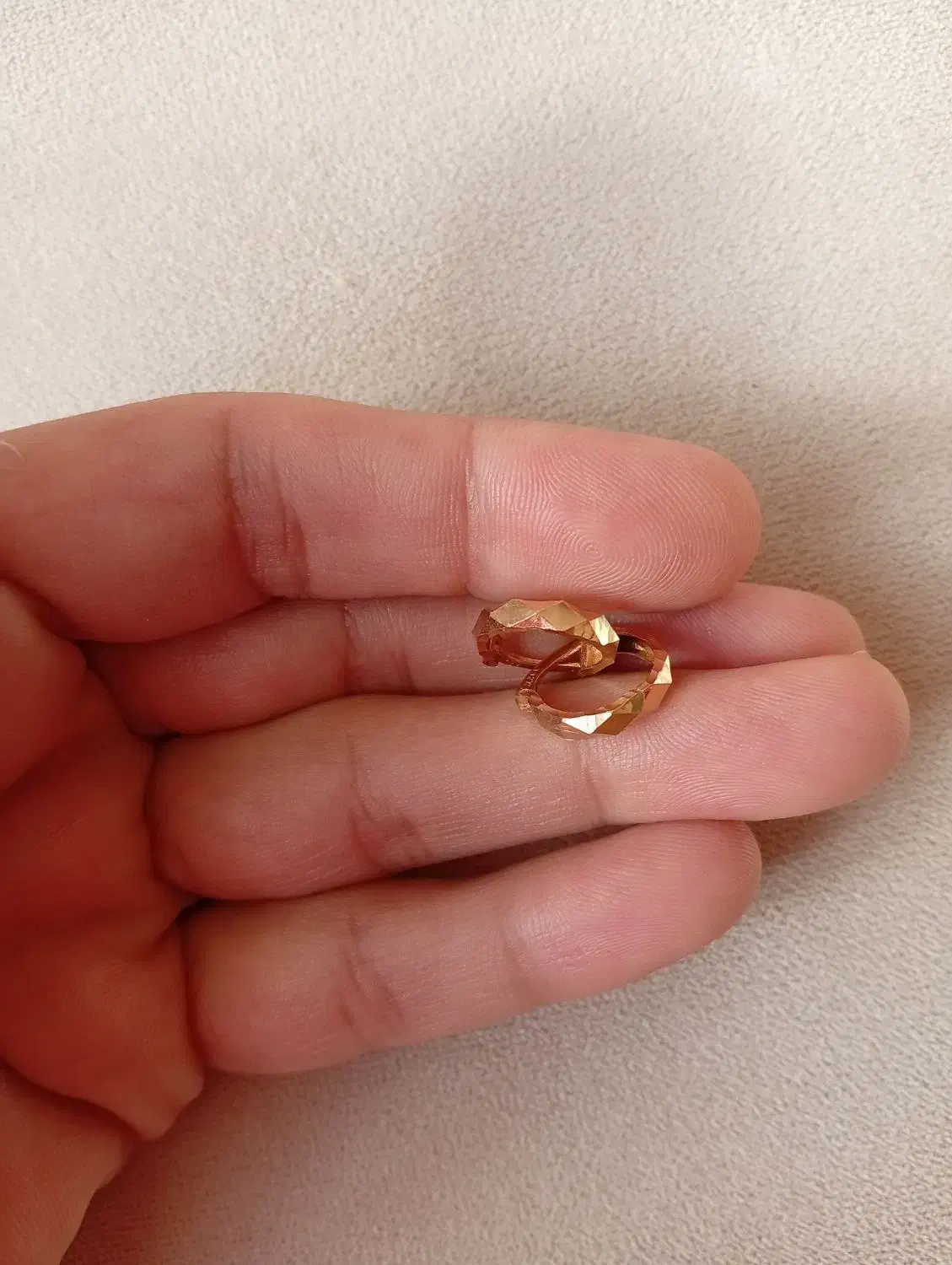 گوشواره کلیبسی طلا نو نو|جواهرات|صدرا-فارس, فاز ۱|دیوار