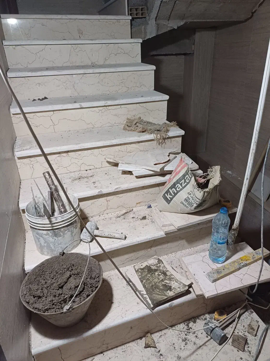 سنگ نما و کاشی کاری|خدمات پیشه و مهارت|رشت, بیجارپس|دیوار