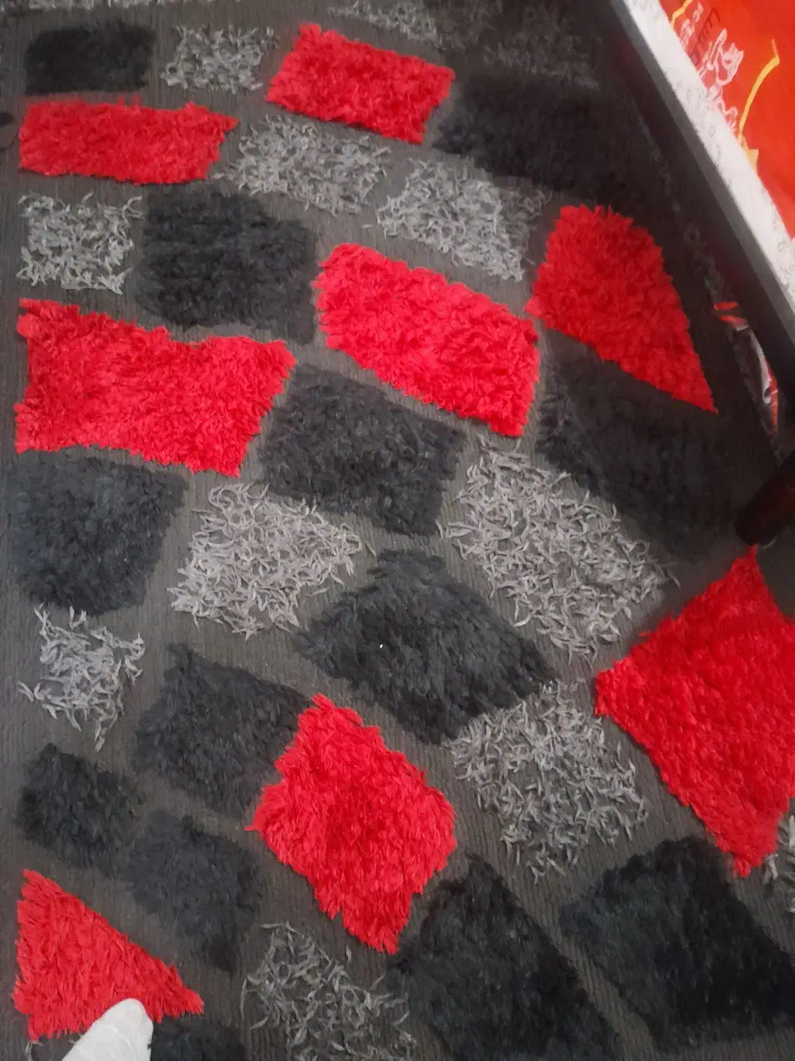 فرش سالمو خوش رنگ|فرش|ساوه, |دیوار