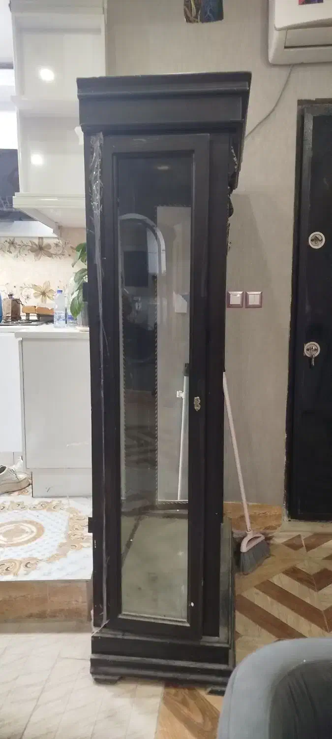 بوفه . ویترین ۴ طبقه|بوفه، ویترین، کنسول|خرمشهر, |دیوار