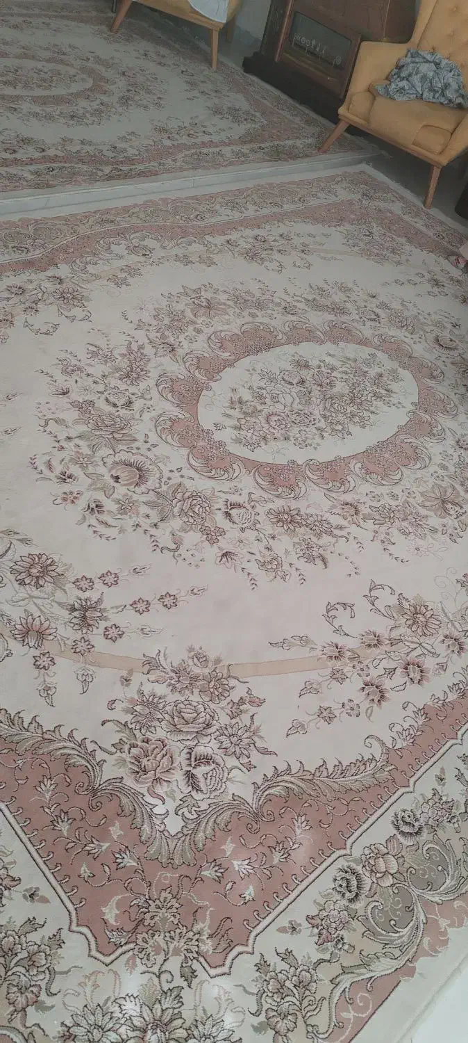 دوعددفرش ماشینی کرمی9متری و12متری|فرش|نیشابور, شهرک بسیج|دیوار