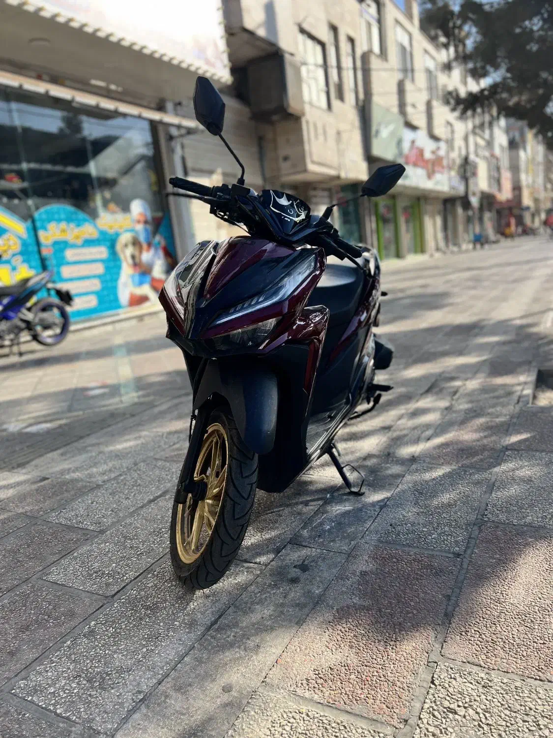 کلیک مدل ۴۰۲|موتورسیکلت|اندیشه, اندیشه فاز ۱|دیوار