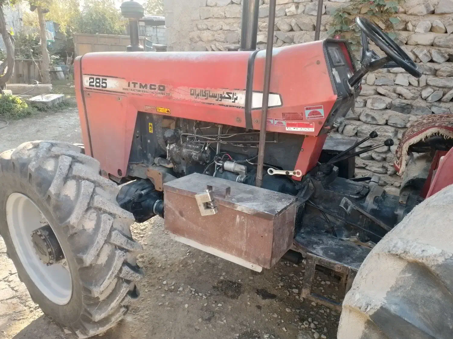 تراکتور ۲۸۵ مدل ۹۲|خودرو سنگین|کلاله, |دیوار