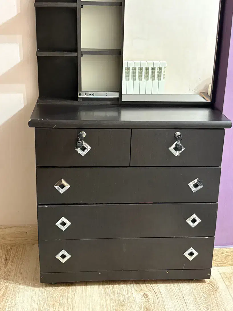 میز آرایش کشودار|مبلمان خانگی و میز عسلی|رشت, گلباغ نماز|دیوار