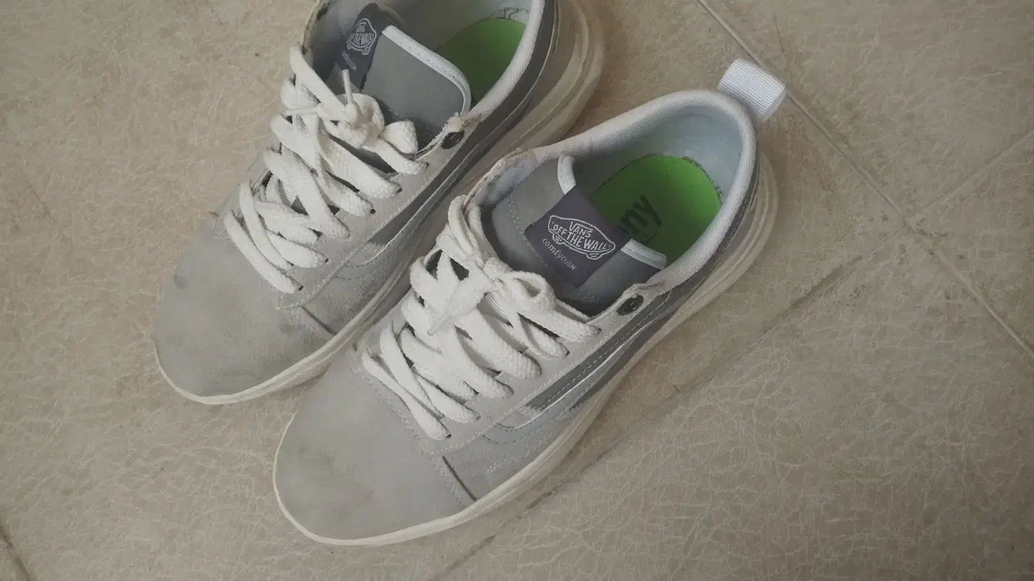 یه جفت کتونی شماره 43|کیف، کفش، کمربند|خرمآباد, |دیوار