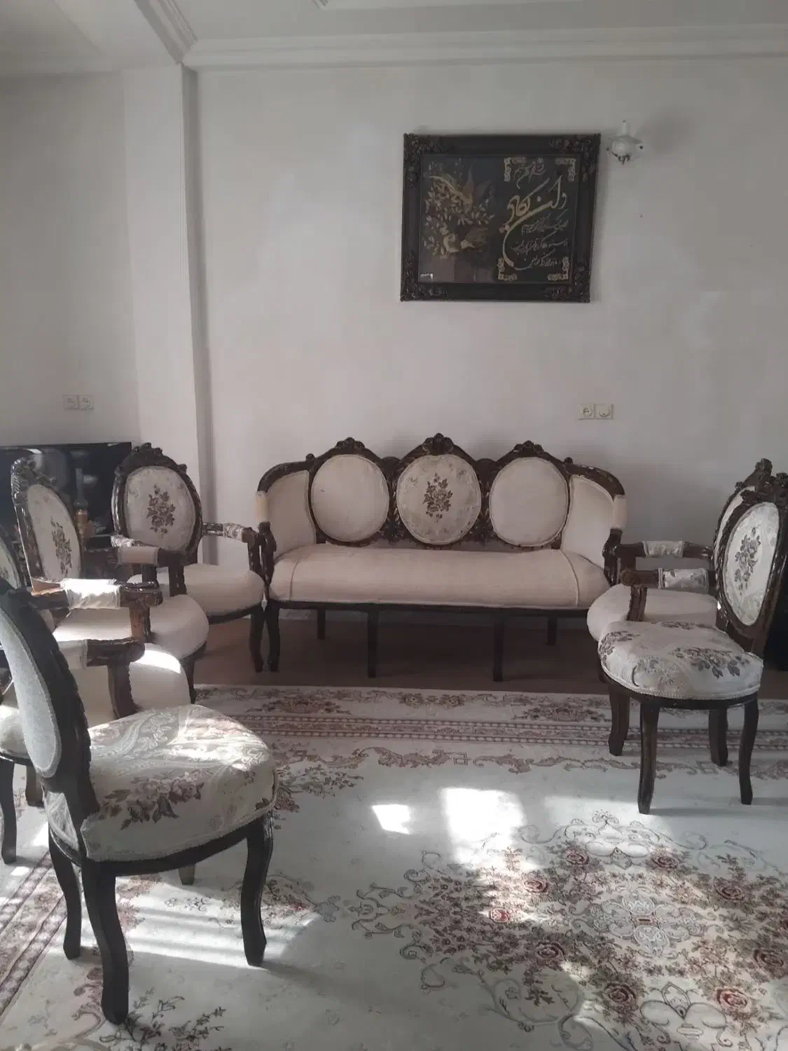مبل سلطنتی چوب فوق العاده|مبلمان خانگی و میز عسلی|تالش, هشتپر|دیوار