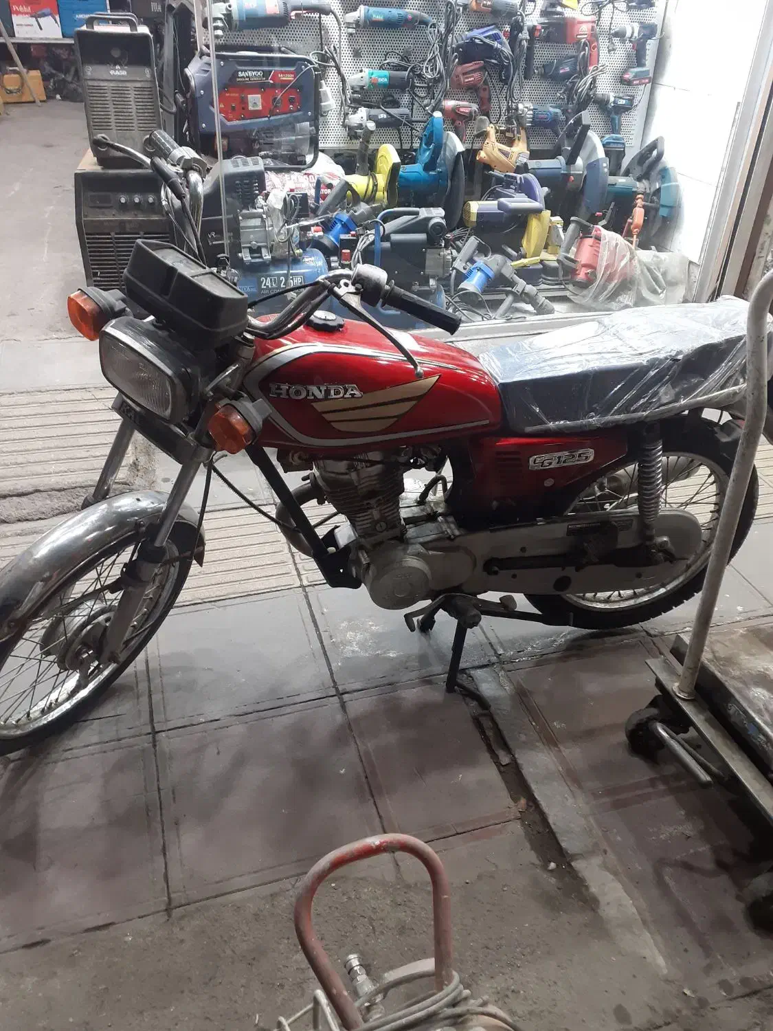 موتور سیکلت هندا ۱۲۵ مدل ۹۰ رایکا کویر|موتورسیکلت|قم, شاه ابراهیم|دیوار