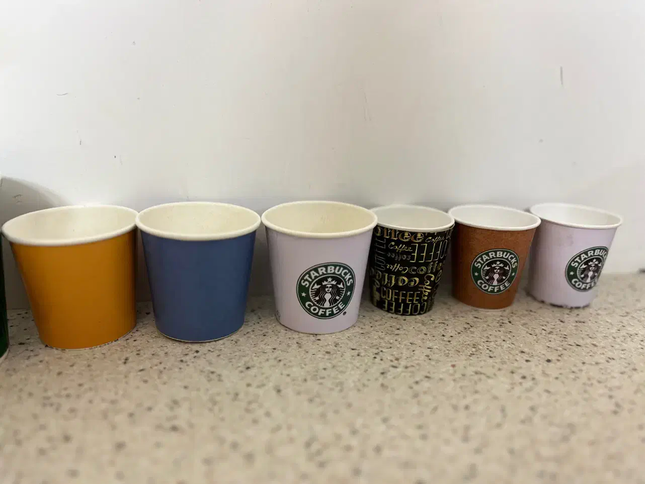 لیوان کاغذی دوجداره|ظروف نگهدارنده، پلاستیکی، یک‌بارمصرف|لاهیجان, انقلاب|دیوار