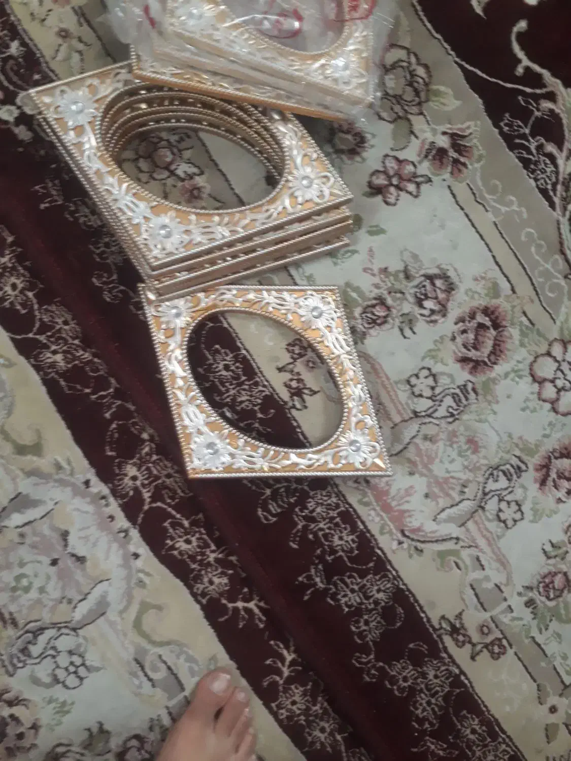 ۳۳ جفت شرابه پرده ۳۳ جفت گل میخ نو داخل سلفون|پرده، رانر، رومیزی|بهارستان, |دیوار