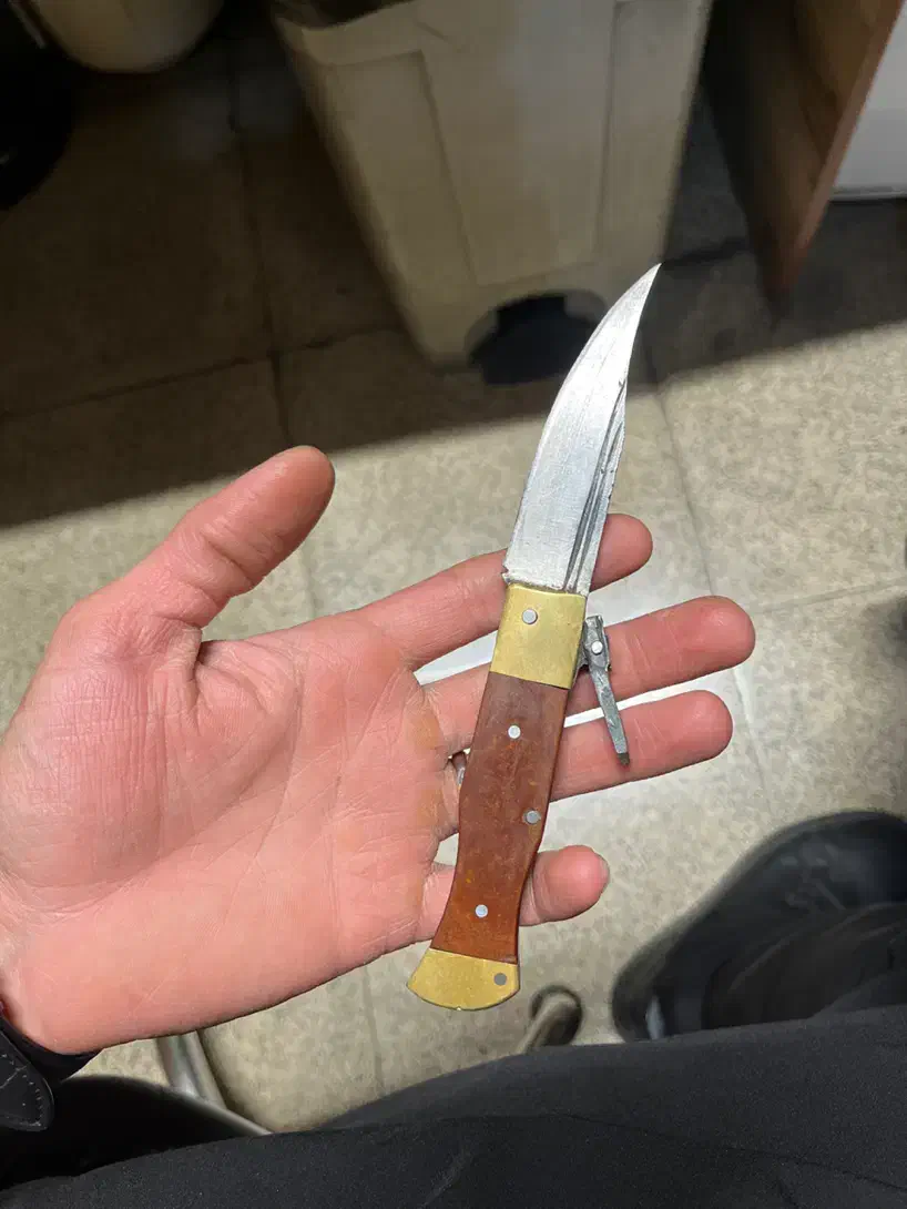 چاقو دنده ای ضامن دار قدیمی|کلکسیون اشیاء عتیقه|تهران, فلسطین (میدان انقلاب)|دیوار