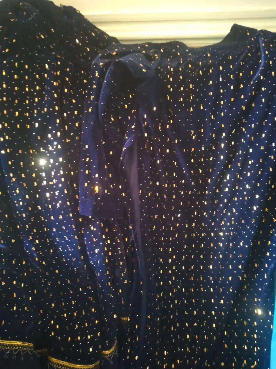 لباس|لباس|دهدشت, |دیوار