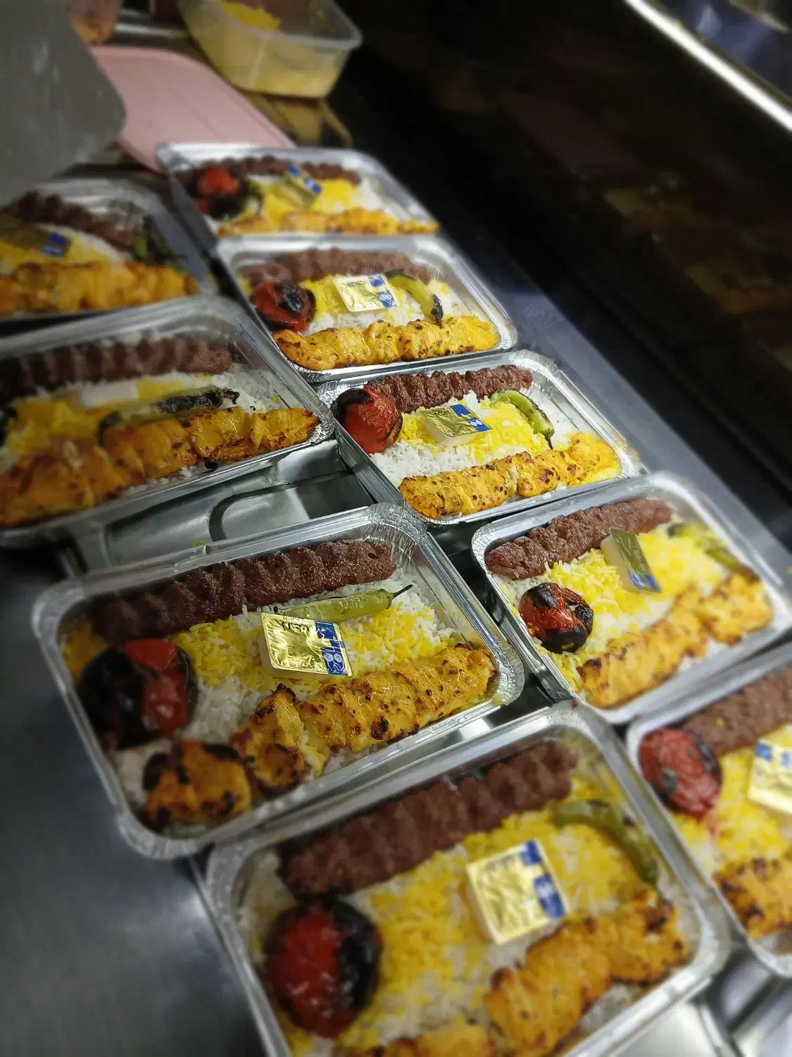 تهیه وتوزیع غذای پرسنلی، شرکتها|خدمات پذیرایی، مراسم|اندیشه, اندیشه فاز ۱|دیوار