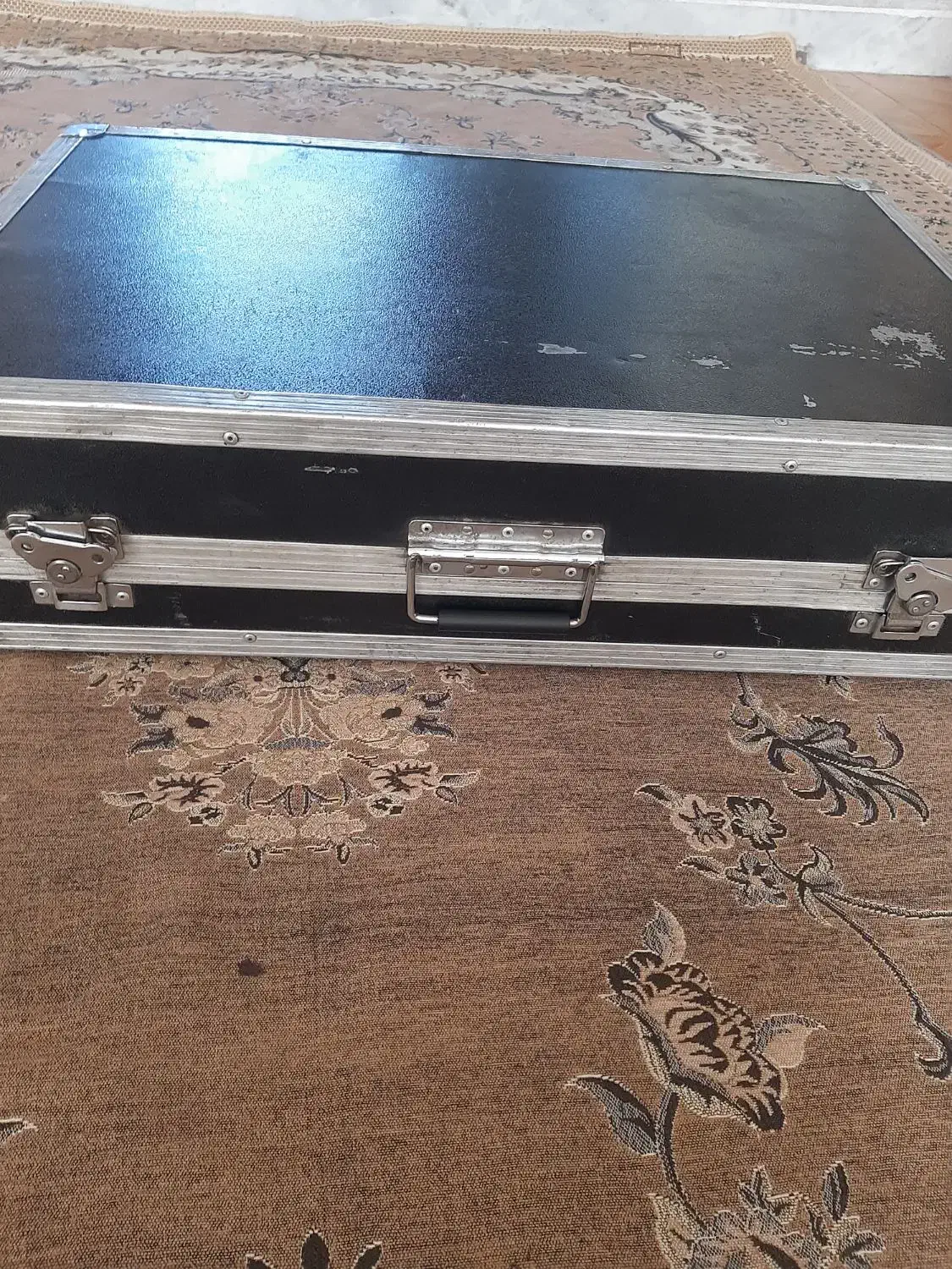 چمدان محکم و قفل دار|کیف، کفش، کمربند|ری, دولت‌آباد|دیوار