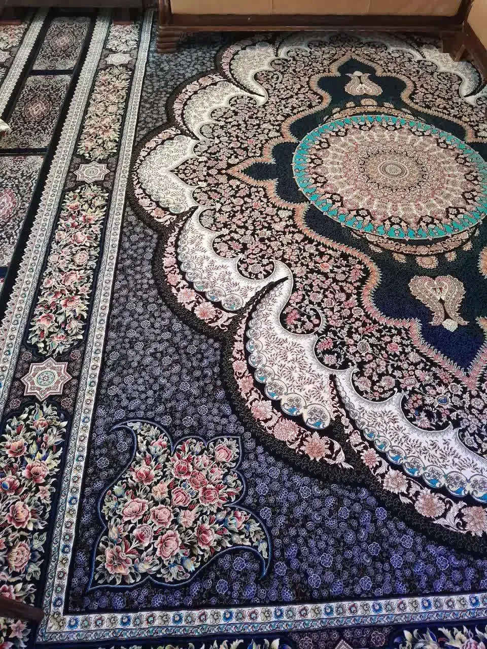 فرش (۱۰۰۰ شانه تراکم ۳۰۰۰)|فرش|ملایر, |دیوار