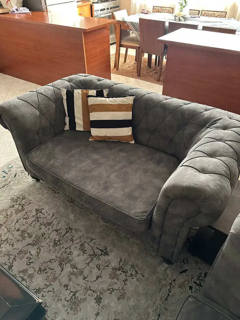 مبلمان راحتی چستر ۷ نفره|مبلمان خانگی و میز عسلی|ری, دولتآباد|دیوار