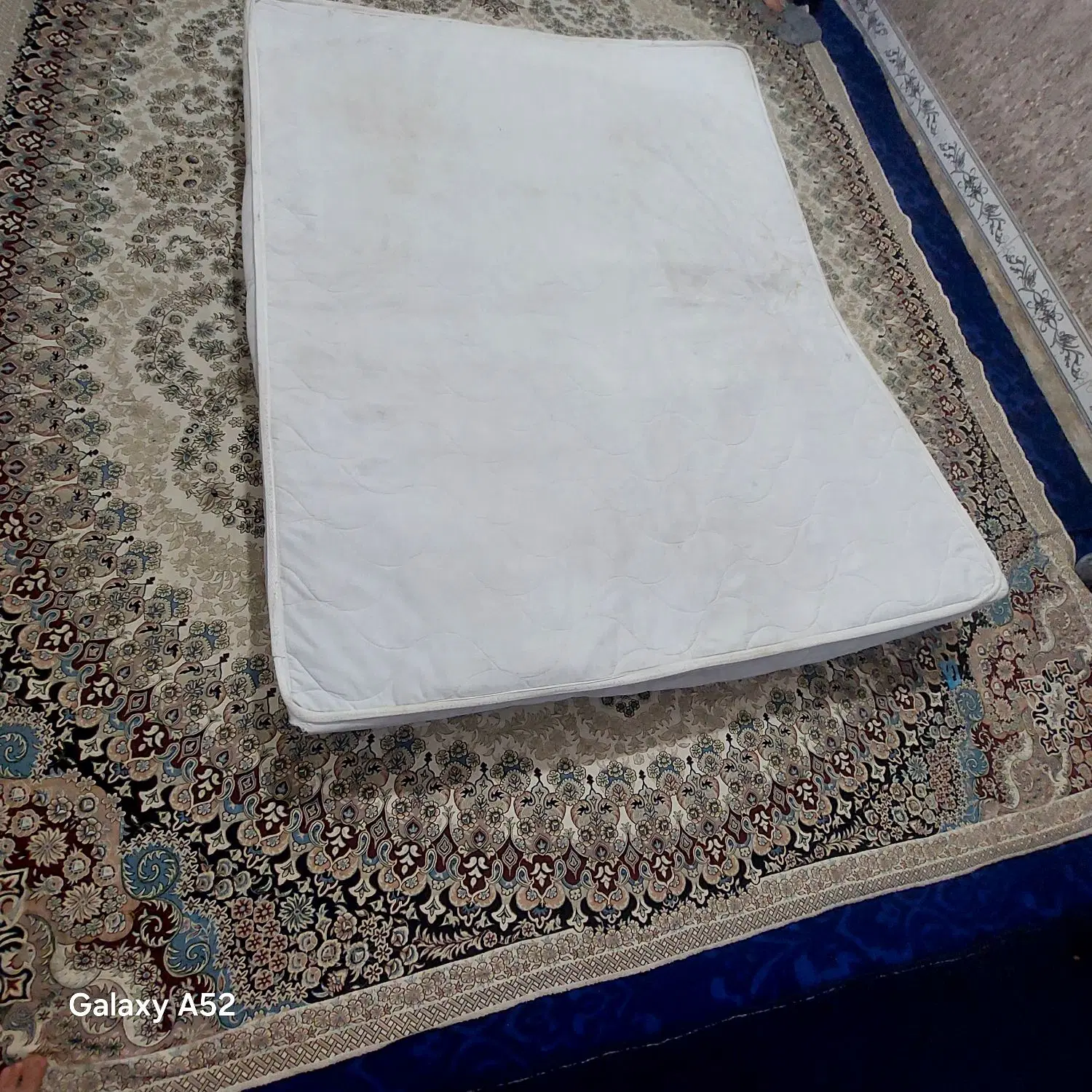 تشک|تشک تختخواب|بروجرد, |دیوار