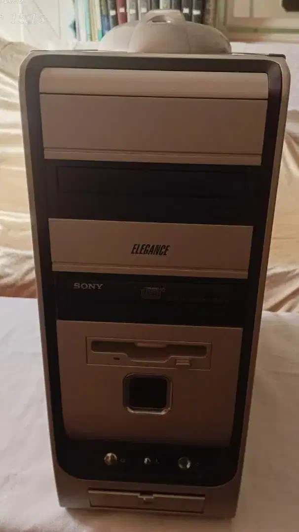 کامپیوتر قدیمی|رایانه رومیزی|قم, شهر قائم|دیوار