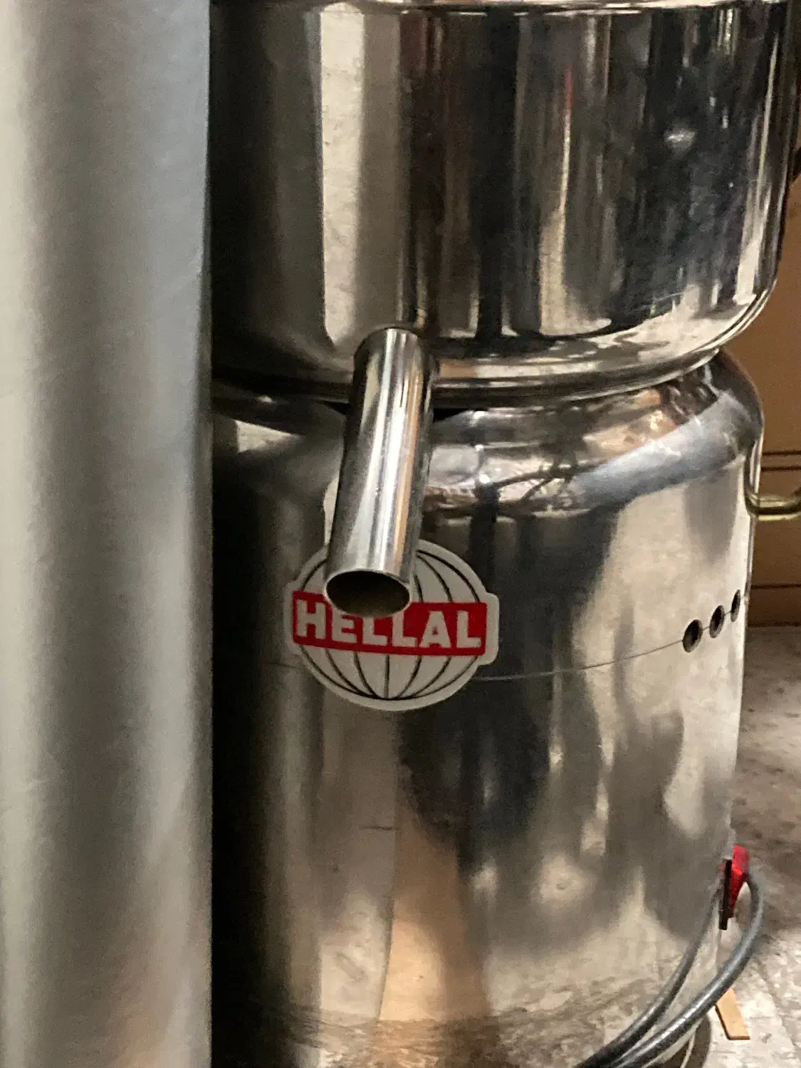 آبمیوه گیری هلال ۲/۵ اسب|آبمیوه‌گیر و آب‌مرکبات‌گیر|تهران, امیریه|دیوار